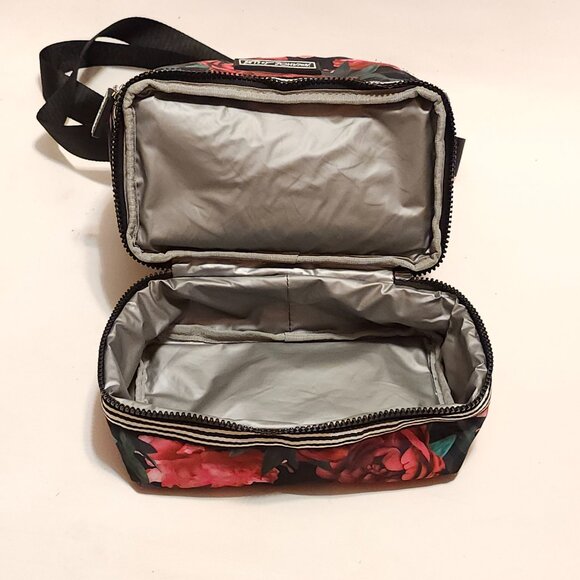 BEAUTIFUL Betsey Johnson Rose Lunch Bag - Picture 3 of 8